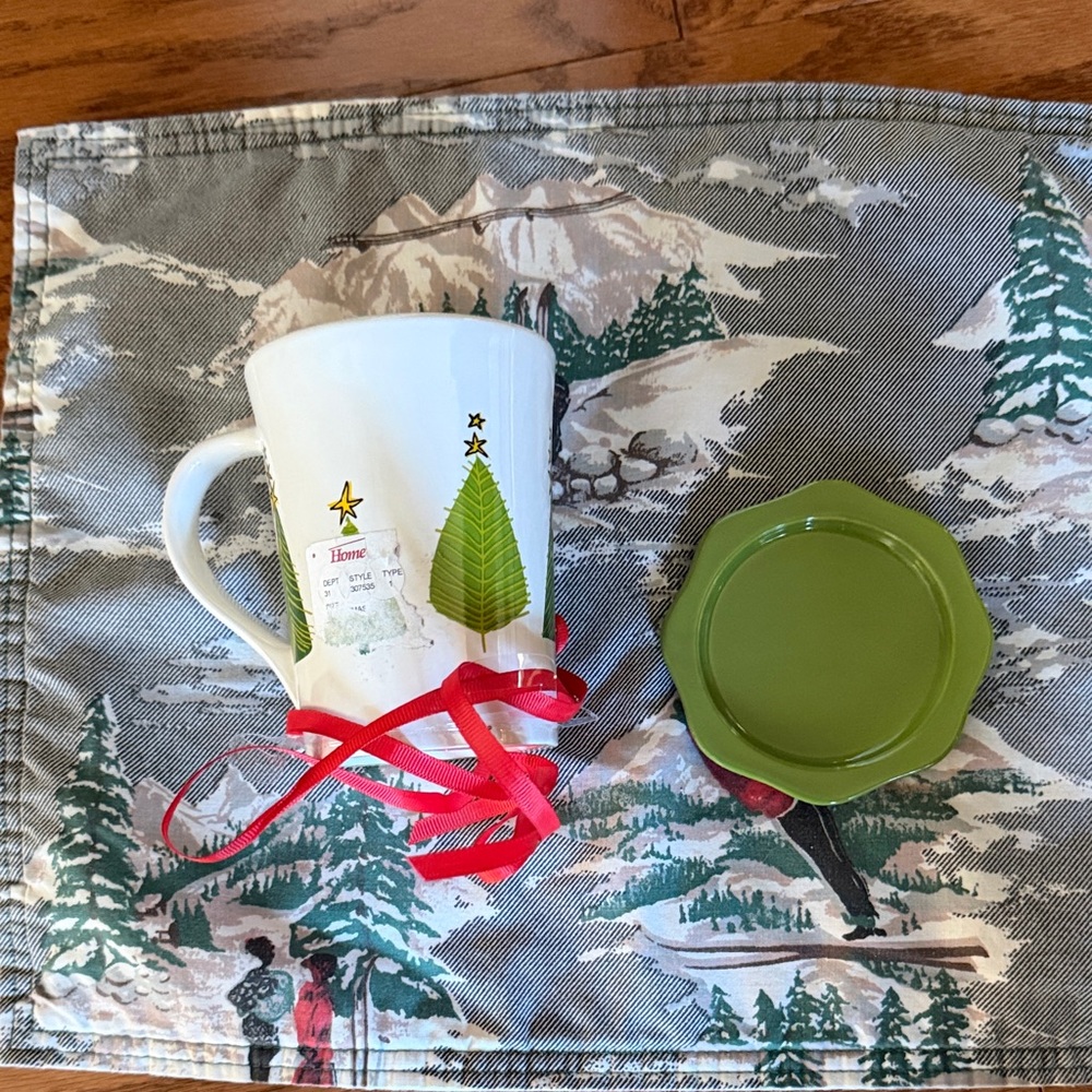 Holiday Mug with Green Lid and Festive Design